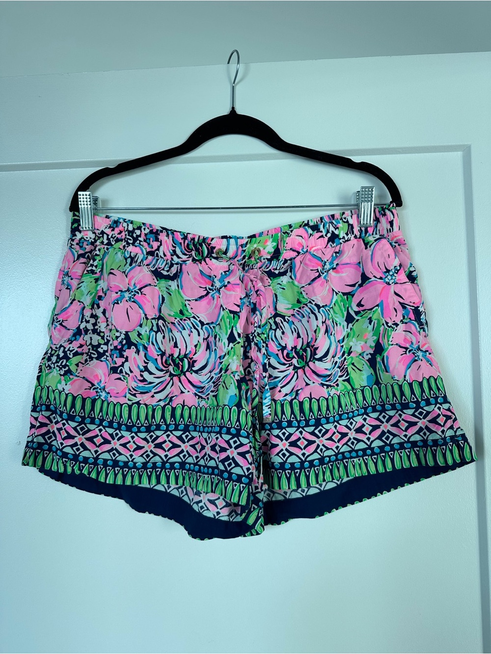 Lily Pulitzer Floral Pink & Navy Women’s Drawstring Shorts